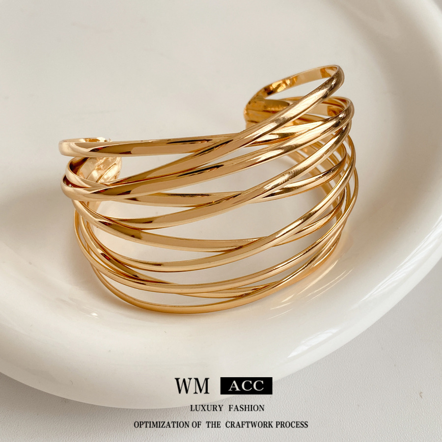Europa y los Estados Unidos cruzan fronteras multicapa abertura pulsera de moda personalidad fría pulsera de viento nicho de alta calidad joyas al por mayor