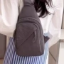 新款运动防水女士斜挎包