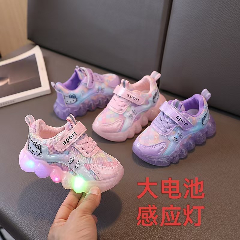 Spring and Autumn New Cartoon Cat Sneakers with Lights for Girls, Light-Up Shoes for Young Children, Breathable Mesh, Trendy and Non-Slip