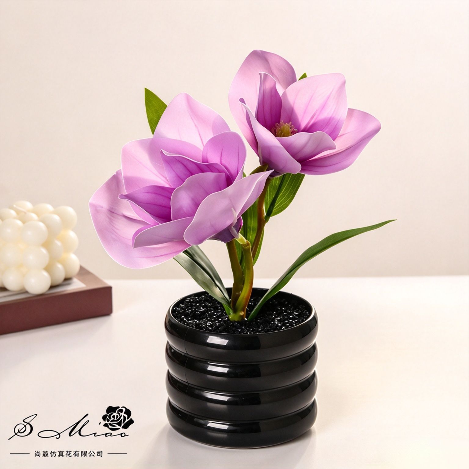Dos flores y una fruta se sienten Magnolia bonsái maceta simulación de flores y plantas verdes instalación de pequeñas flores de bonsái en la Sala de estar interior del hogar image 3