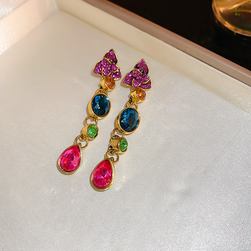 Medieval vintage diamantes geométricos oval pendientes collar ligero lujo nicho cadena clavícula juegos de joyería retro