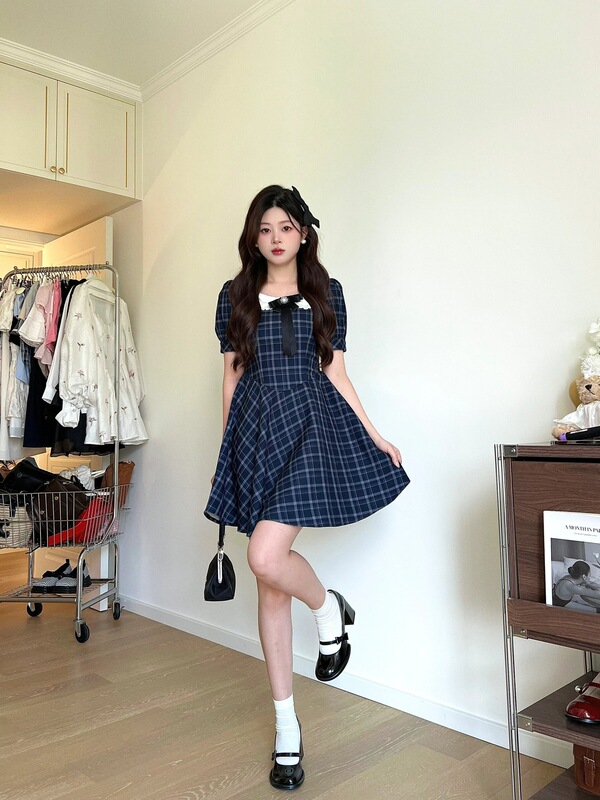 Sweet Spice Girl Doll Collar Plaid dress Women's Summer College Style Design Princess Dress Puff Sleeve Waisted Skirt
