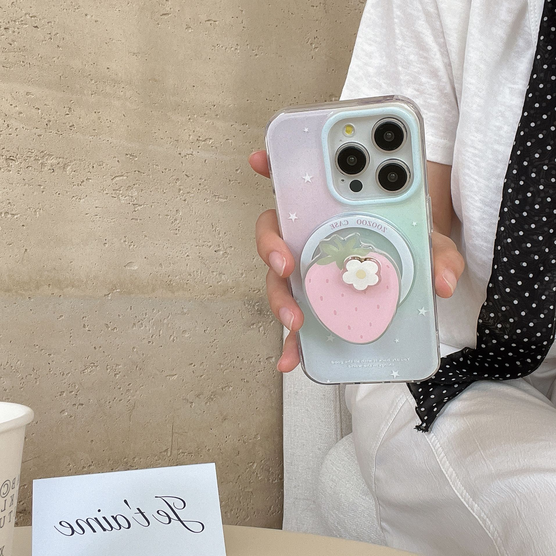 Gradient Star Strawberry Stand Phone Case For 15 Pro, IPhone 16 Magnetic Protective Cover_voghion.com