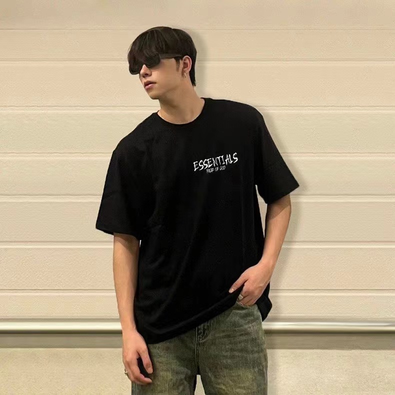 夏の新型エッセンティアルス潮牌アメリカアルファベットプリントカジュアルゆるい半袖tシャツ男女カップル