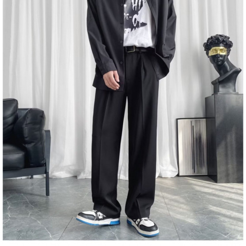 Slim-fit trendy men's casual solid color Harajuku-style winter trousers, youthful and minimalist with a flowing drape.