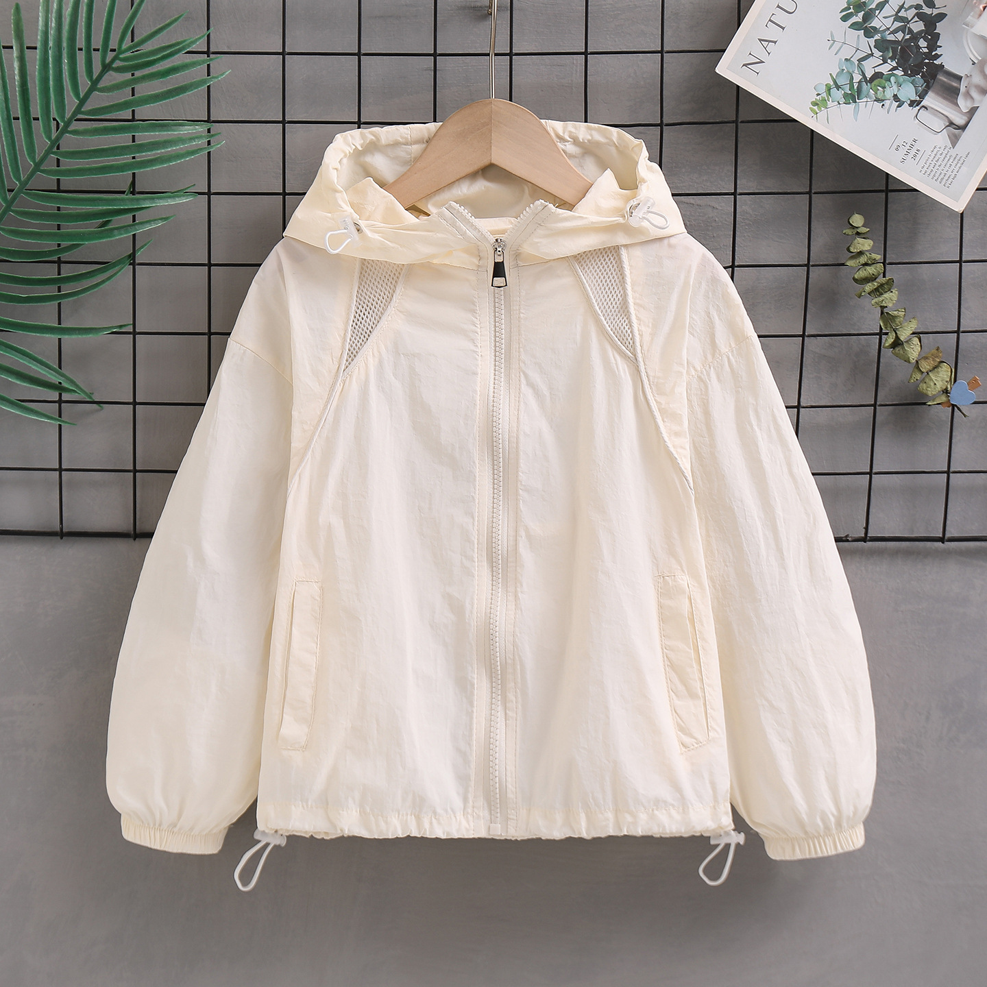 Children's and family summer lightweight breathable sun protection clothing, 2026 new style, boys' and girls' outdoor sun protection jackets.