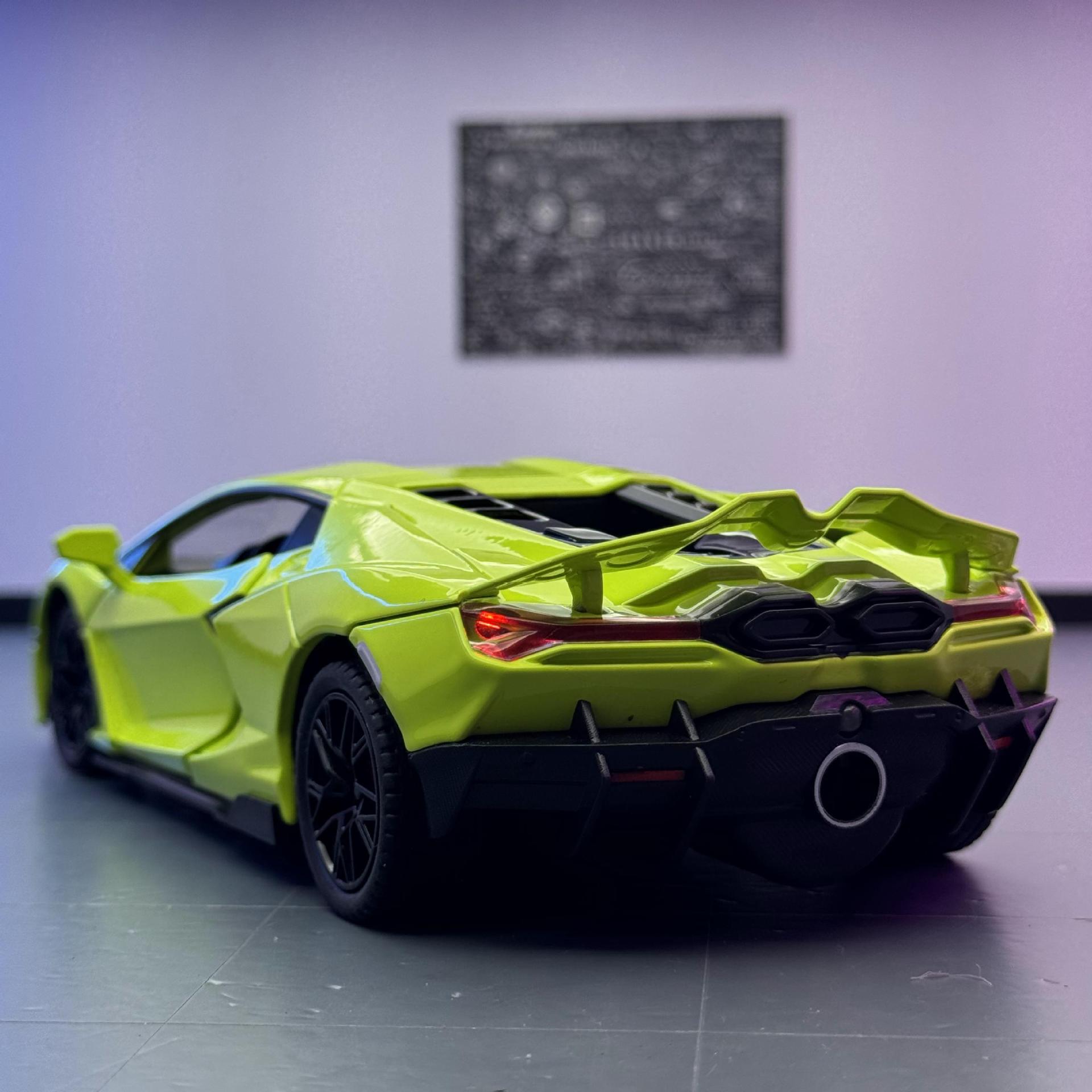 Nuevo modelo de coche de aleación Ao 1:24 Rambo nuevo gran toro Revuelto coche deportivo con spray de luz y sonido modelo de juguete