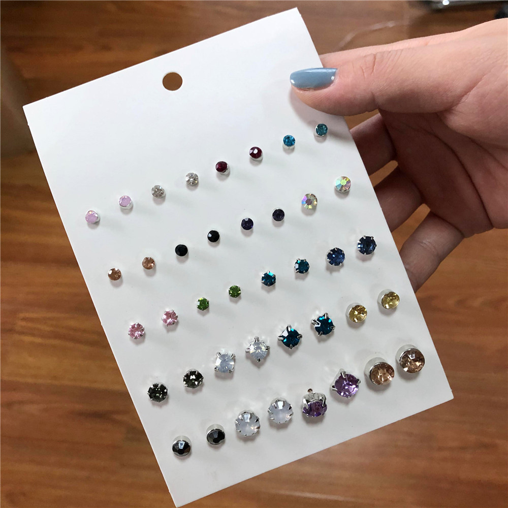 Wholesale Jewelry Geometric Color Rhinestones Stud Earrings Set Nihaojewelry display picture 4