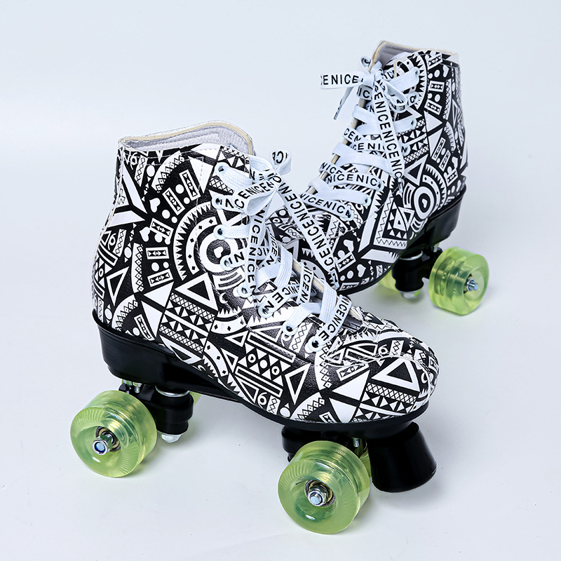 Fábrica al por mayor nuevo adulto doble fila patines niños cuatro patines adultos hombres y mujeres patines patinaje flash