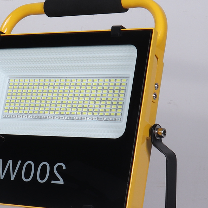 太陽能充電野營燈超長續(xù)航應(yīng)急燈超亮戶外地?cái)偁I地多功能LED投光