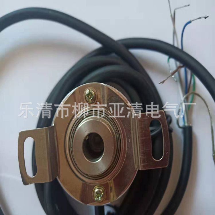 供应旋转编码器 EB100P30-H4CR-600增量型编码器