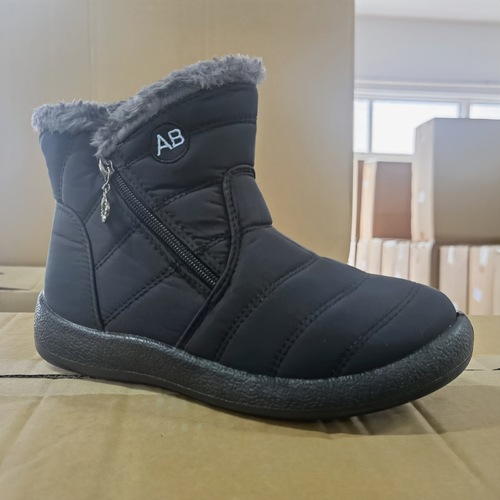 Large size cross-border winter new warm women's snow boots with side zipper, 44 size cotton boots, mom shoes, women's shoes