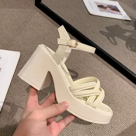 女式休闲单鞋;女式皮靴;女式时装单鞋