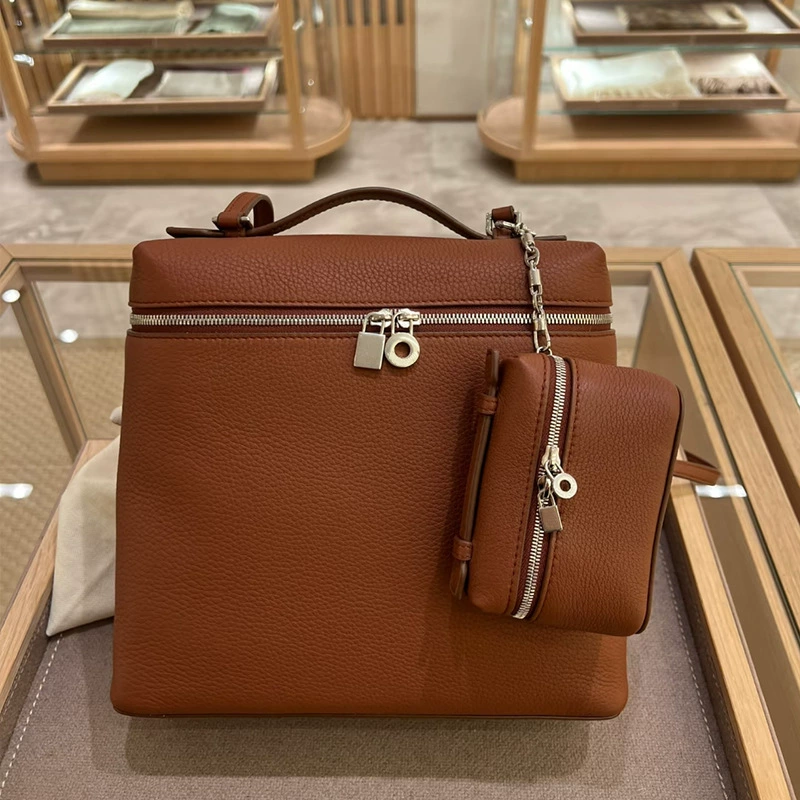 Backpack, capacious one-shoulder bag, leather lunch box, cowhide