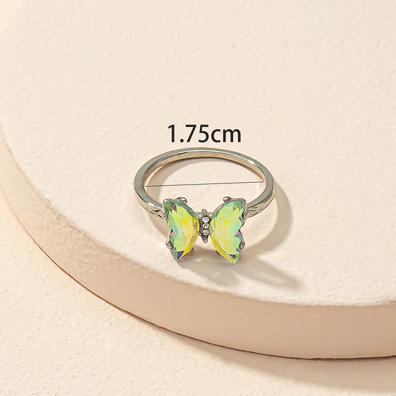 Arbeiten Sie Neuen Sommerlegierungsdiamantfarbenschmetterling Offener Ring Um display picture 4