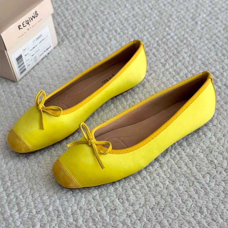 밝은 노란색의 새로운 색상