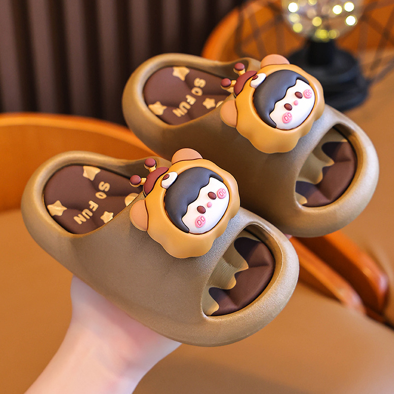 Niños zapatillas frías sensación de mierda niña de verano dibujos animados lindos antideslizantes zapatillas de baño interior zapatillas de suela suave zapatillas de bebé