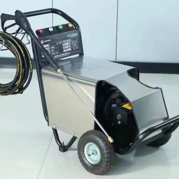 上海神龙高压清洗机7.5kw,压力250公斤,流量15L,三十年大品牌