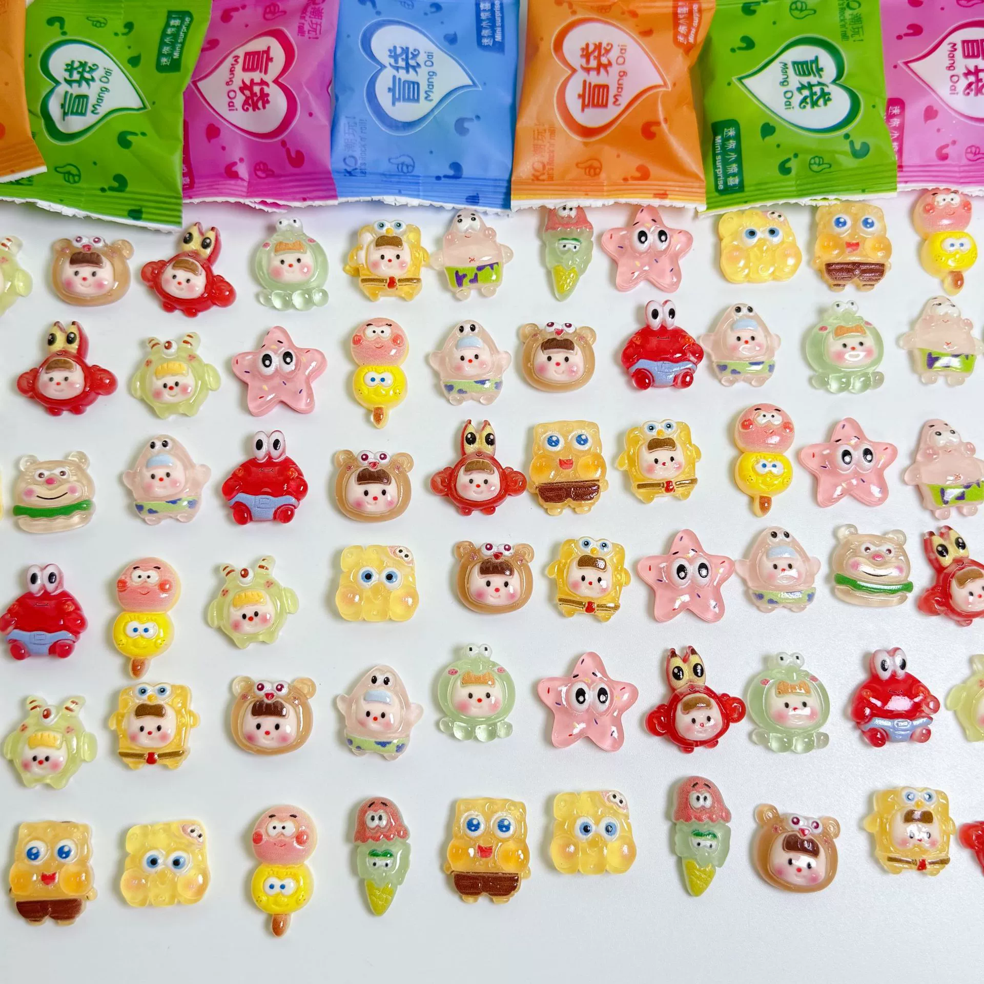 Интернет-знаменитость, мультяшная светящаяся губка, пирог, звезда, игрушка-сюрприз, слепой пакет, милые маленькие аксессуары из смолы, кукла, детский подарок