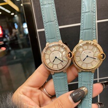�¿�ך�����ʿʯӢ�ֱ�����{��ʯ�R����|�@�M�荕r�п���Ů��