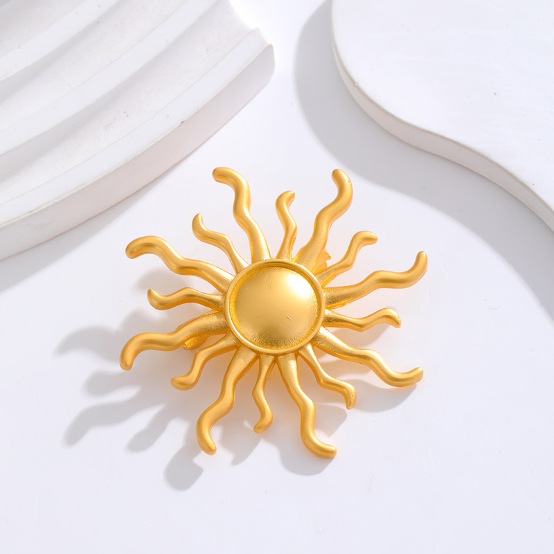 Plating Design Retro, Simple Style Style Retro Simple Style Pin Sun Zinc Alloy Plating Unisex Brooches