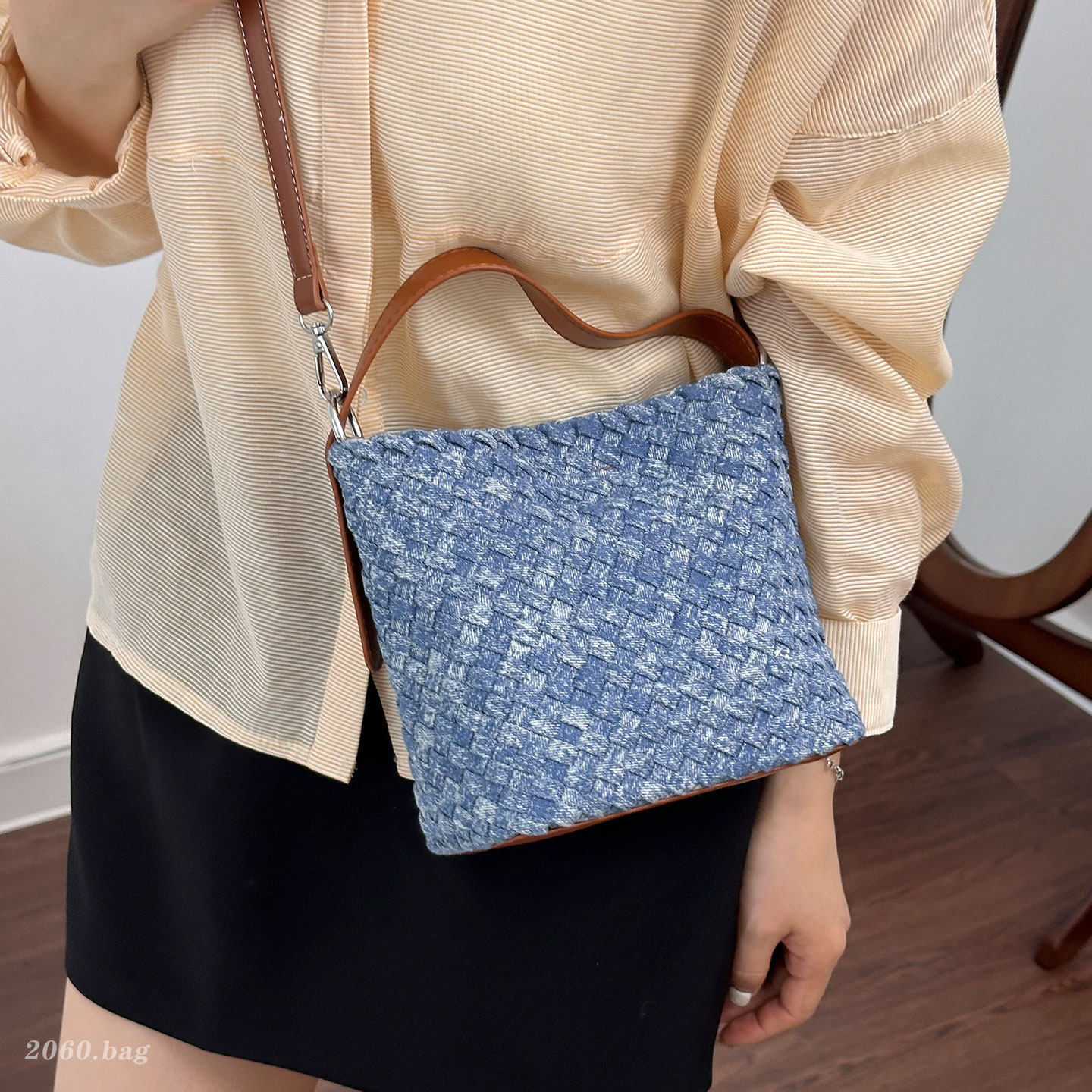 Bolsos de balde de mujer bolsos pequeños nuevos nichos bolsos de hombro 2026 moda casual coreana trenzada moda