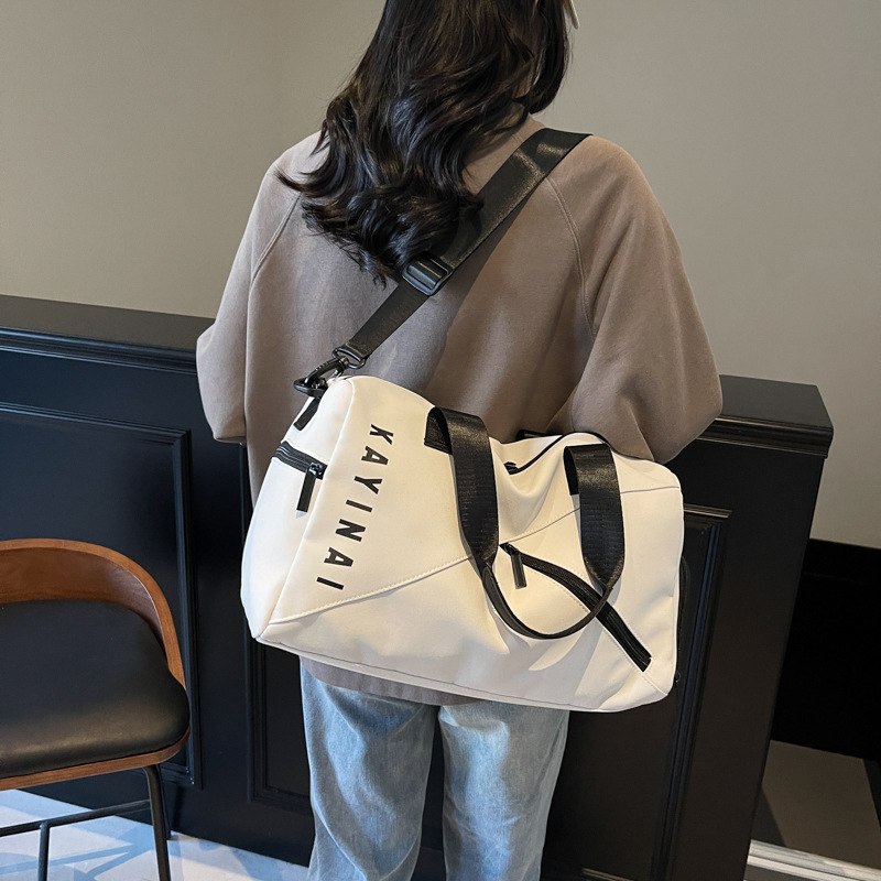 Trend sports bag for men and women