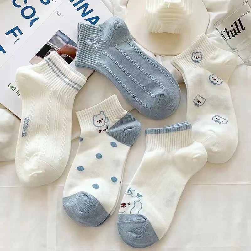 Zhuji calcetines suministro al por mayor calcetines de primavera y otoño de moda de las mujeres de corte bajo barco Calcetines NS cómodo moda estudiante de moda de la calle de las mujeres calcetines blancos de moda