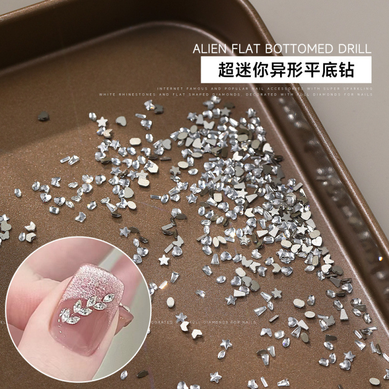 平底美甲钻饰品混装爆闪迷你椭圆马眼透明三角异形指甲钻配饰