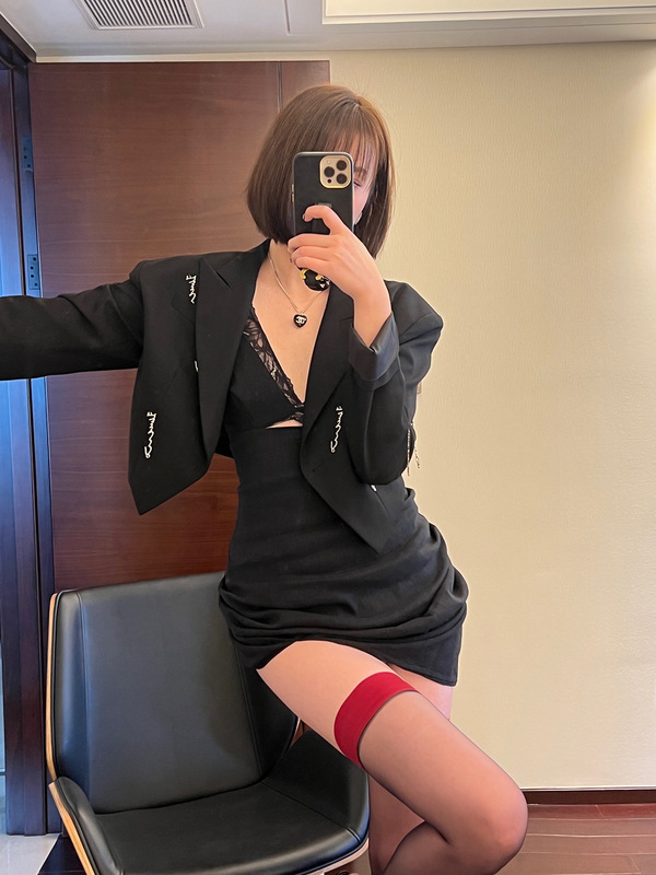 O1CN01mBsT7C1EVY7ziY1Qc_!!2425