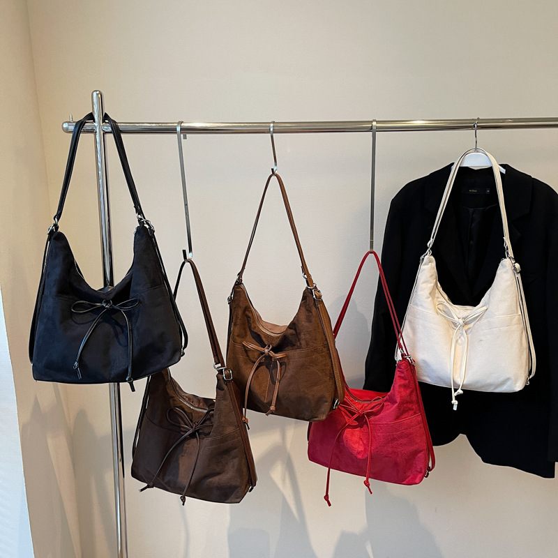 Bolsa de mujer retro 2024 nueva moda coreana mochila de piel de ciervo mochila mochila casual bolsas debajo de las axilas