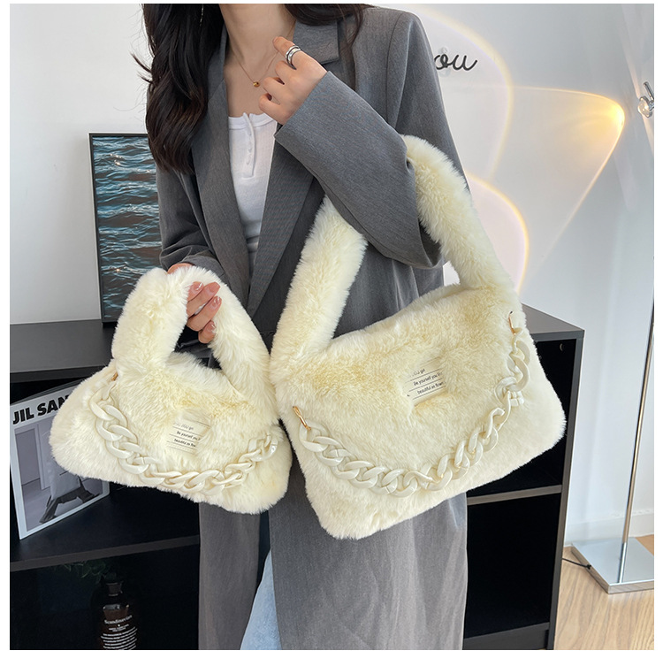 Women's Medium Winter Plush Solid Color Cute Square Zipper Handbag display picture 2