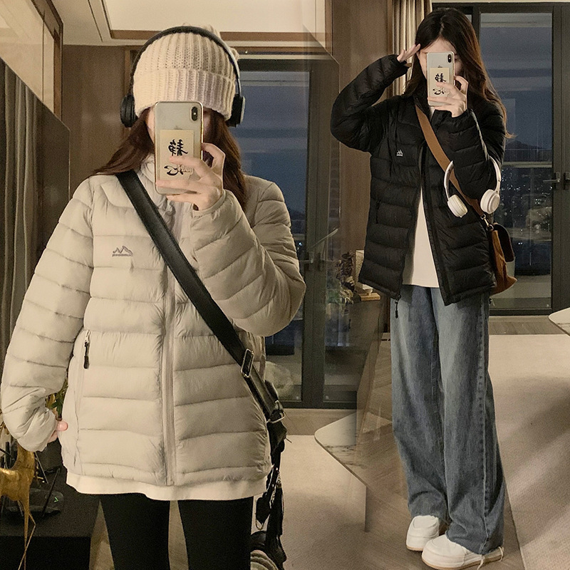 Winter Lightweight Hooded down Cotton Jacket for Women 2025 New Korean Style Slimming Look Warm Thickeneded Cotton Jacket