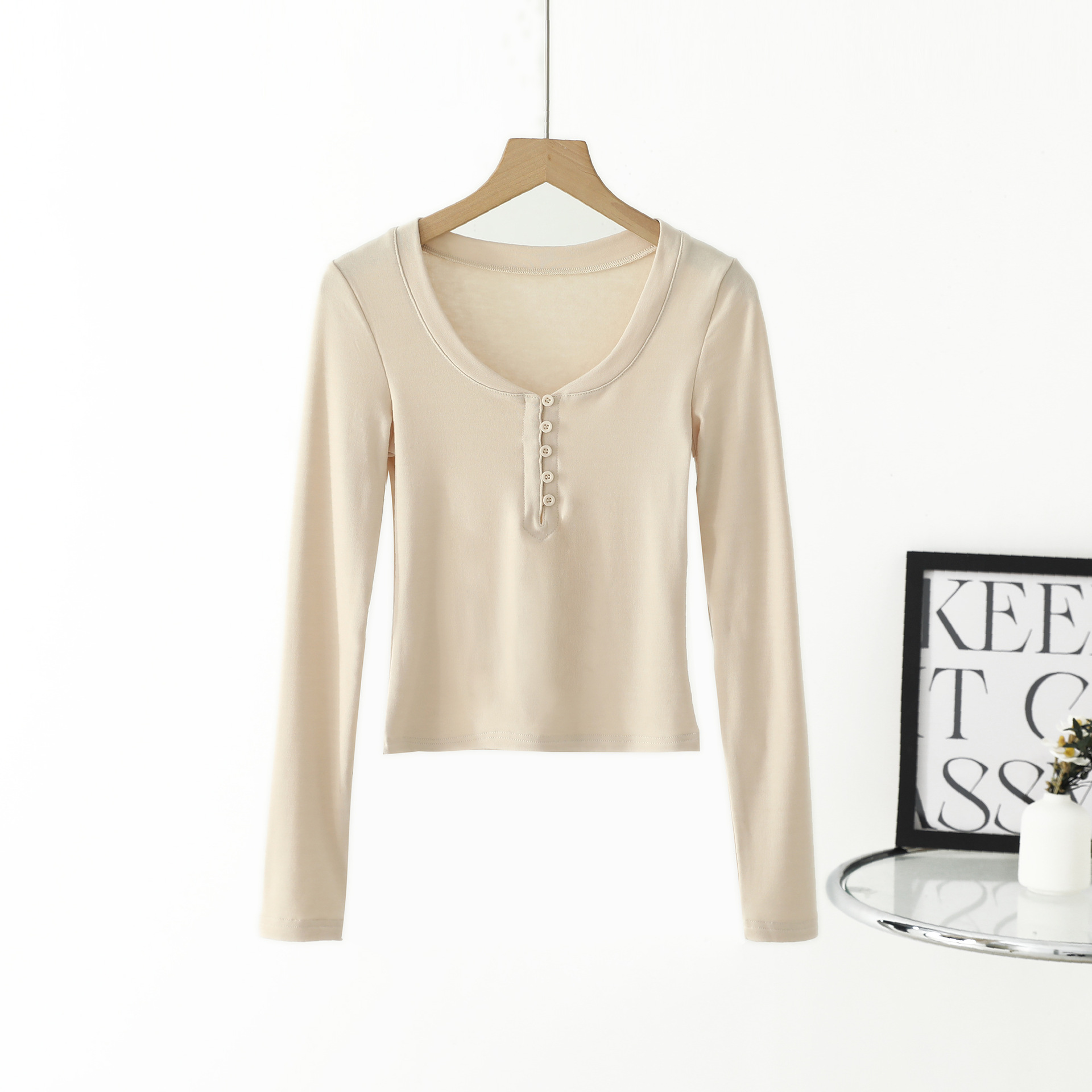 Абрикосовый