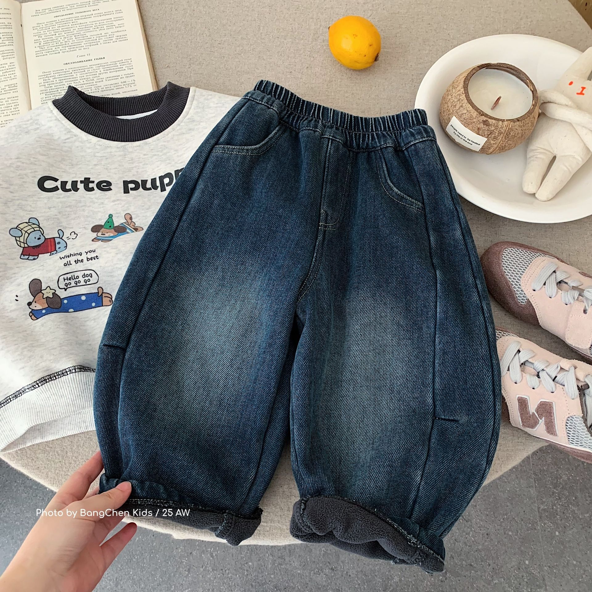 邦诚儿童加绒牛仔裤2025冬季新款潮男女童加厚休闲裤男孩宽松长裤