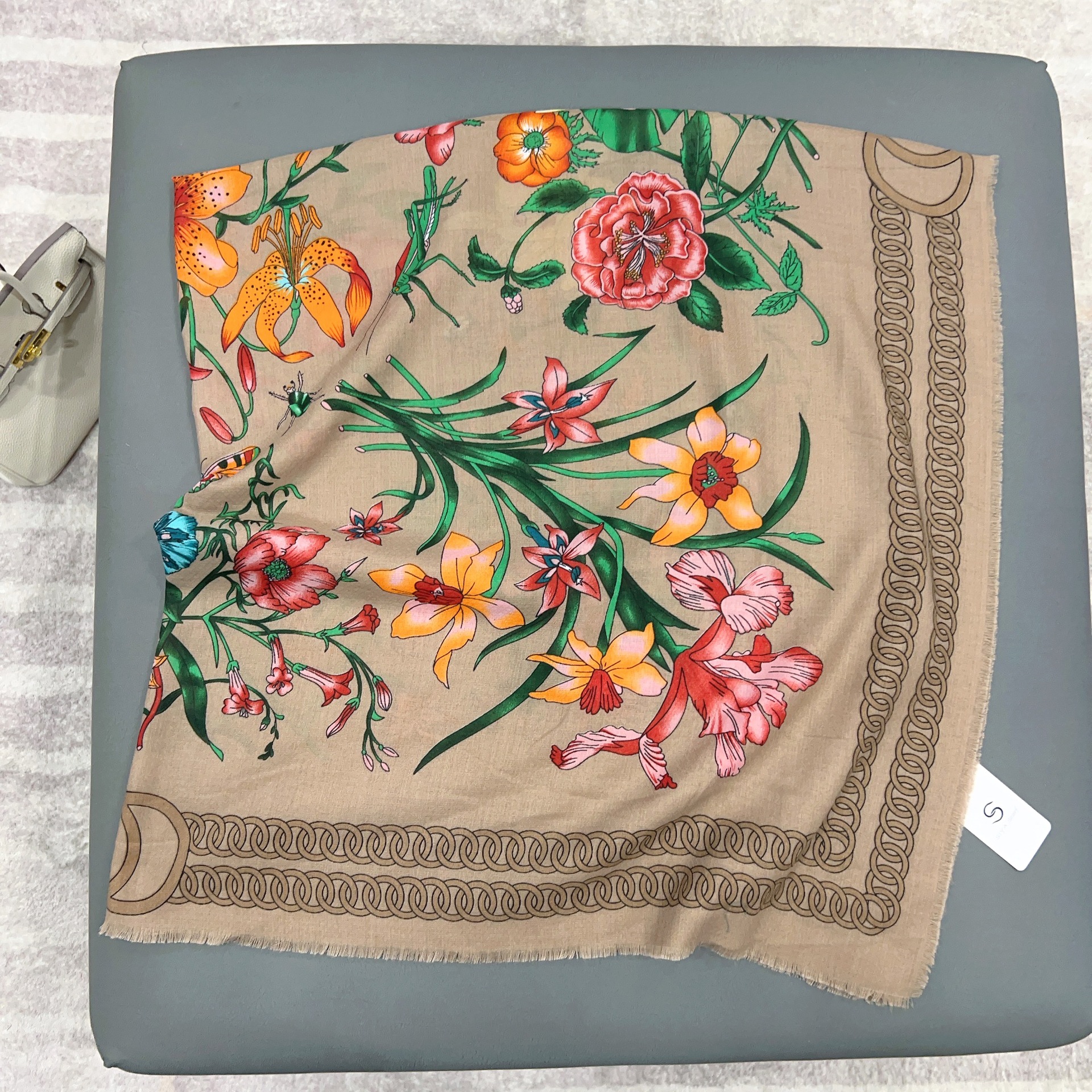 Pañuelo Cuadrado Grande Desmontable, Nuevo Estilo Primavera/Verano 2024, Chal Decorativo Estampado de Moda, Chal Elegante para Viajes y Fotografía