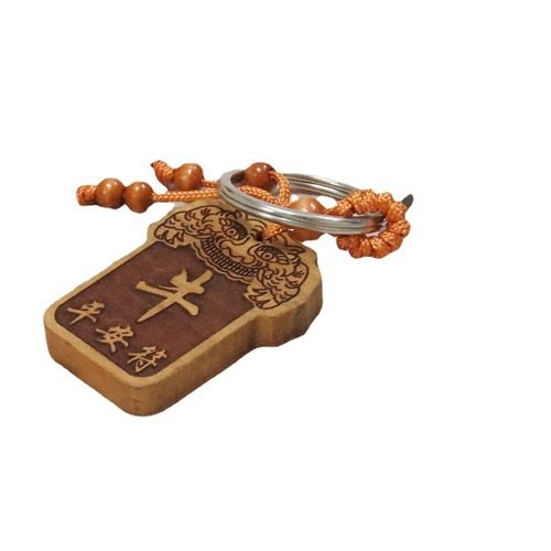 Hot selling wooden carving twelve zodiac signs peach wood keychain pendant key chain pendant at the street stall night market