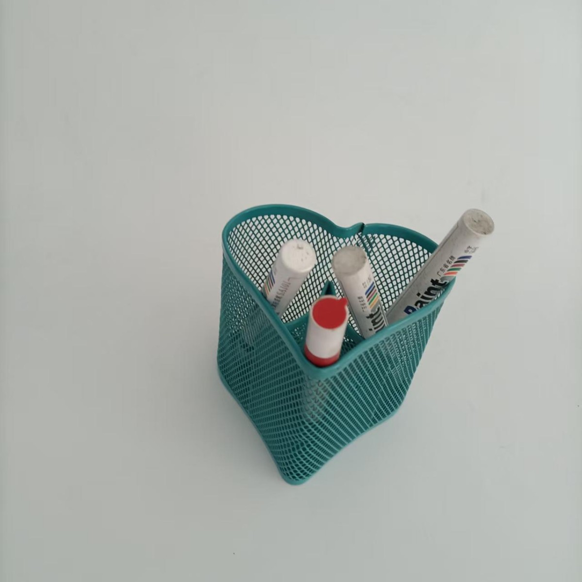 금속 그리드 철 펜 홀더 크리 에이 티브 패션 스토리지 박스 데스크탑 간단한 장식품 사무 용품 펜 배럴 도매