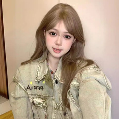 Princess Li's trendy JK-style wig for women: full-head, curly, big-wave design—perfect for a Y2K-inspired Lolita or fairy look.