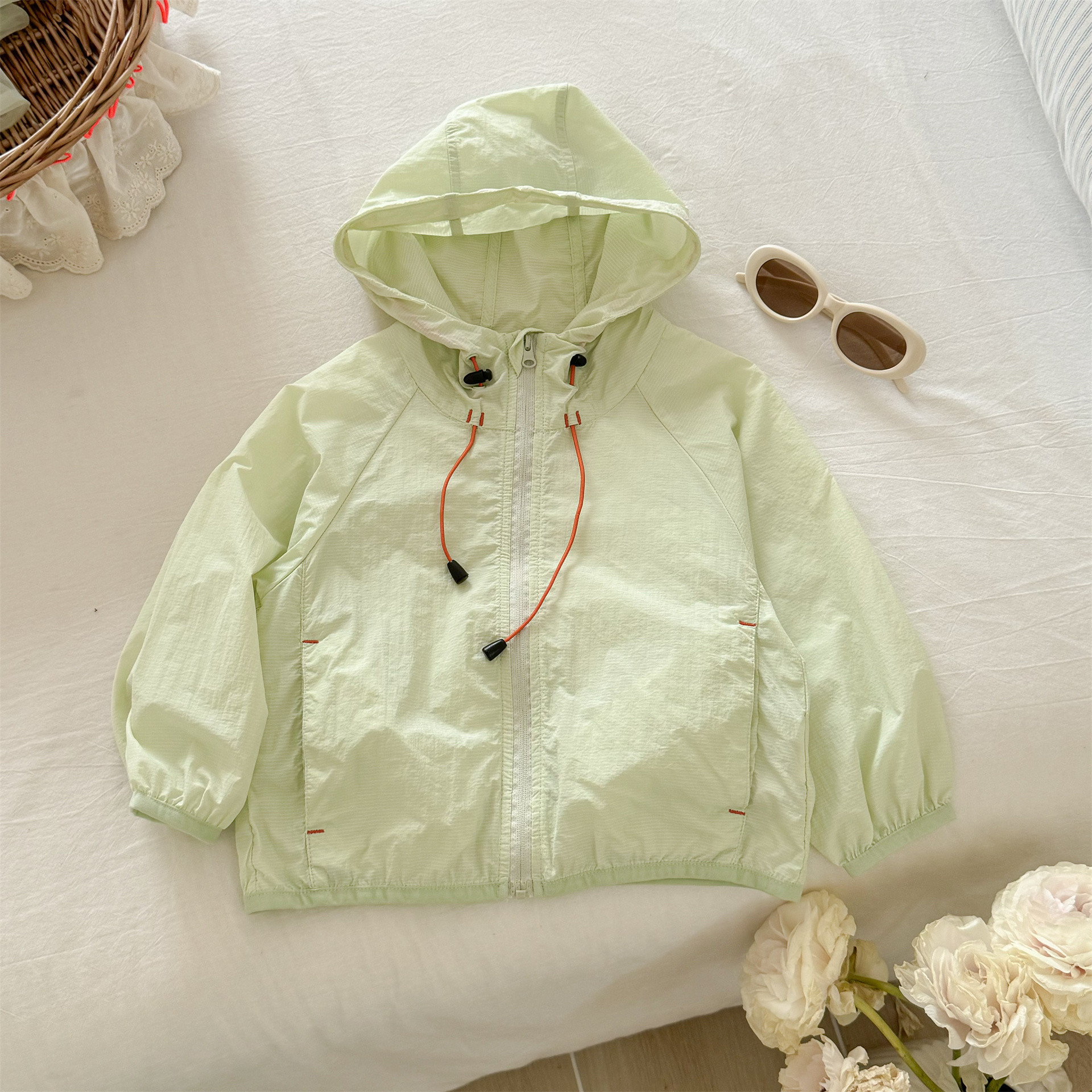 Niños estrellas redondas niñas 2025 nueva ropa de protección solar bebé de verano anti-UV UPF50 + abrigo de secado rápido transpirable