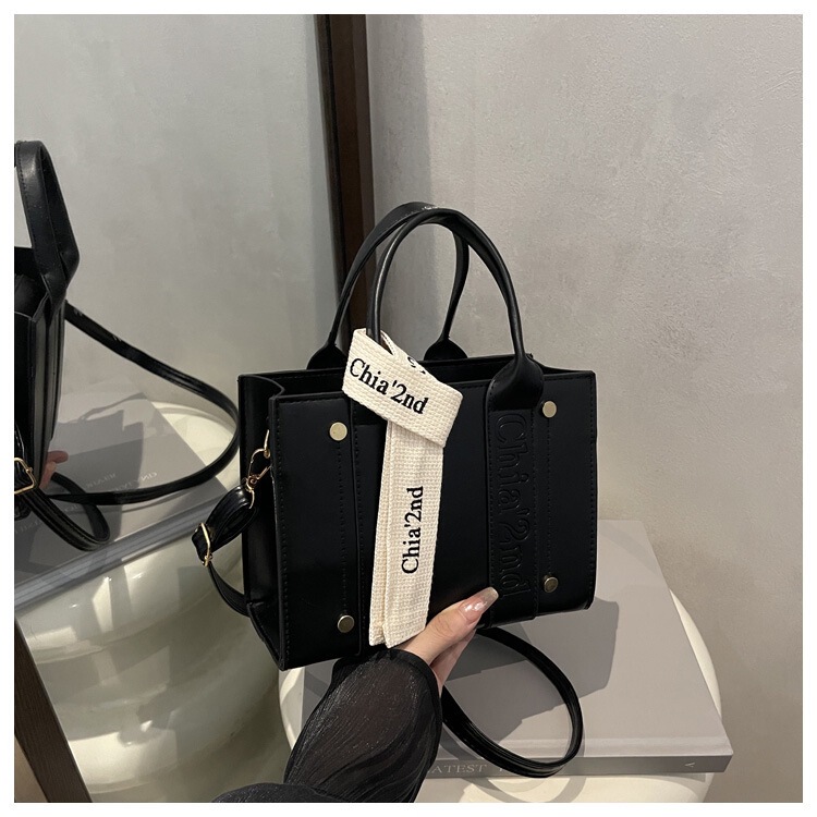 跨境bags2025秋冬包包女潮百搭托特包绣花字母手提包斜挎通勤女包|undefined