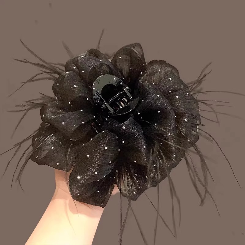 브러시드 스트라이프 깃털(땡땡이 무늬) 클라우드 클립