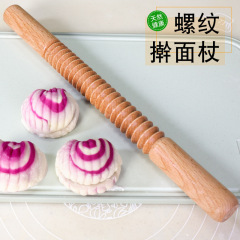 ねじスパイラル鋸のめん棒の花のめん棒はエンボスの花の膜のお菓子を焼きます。