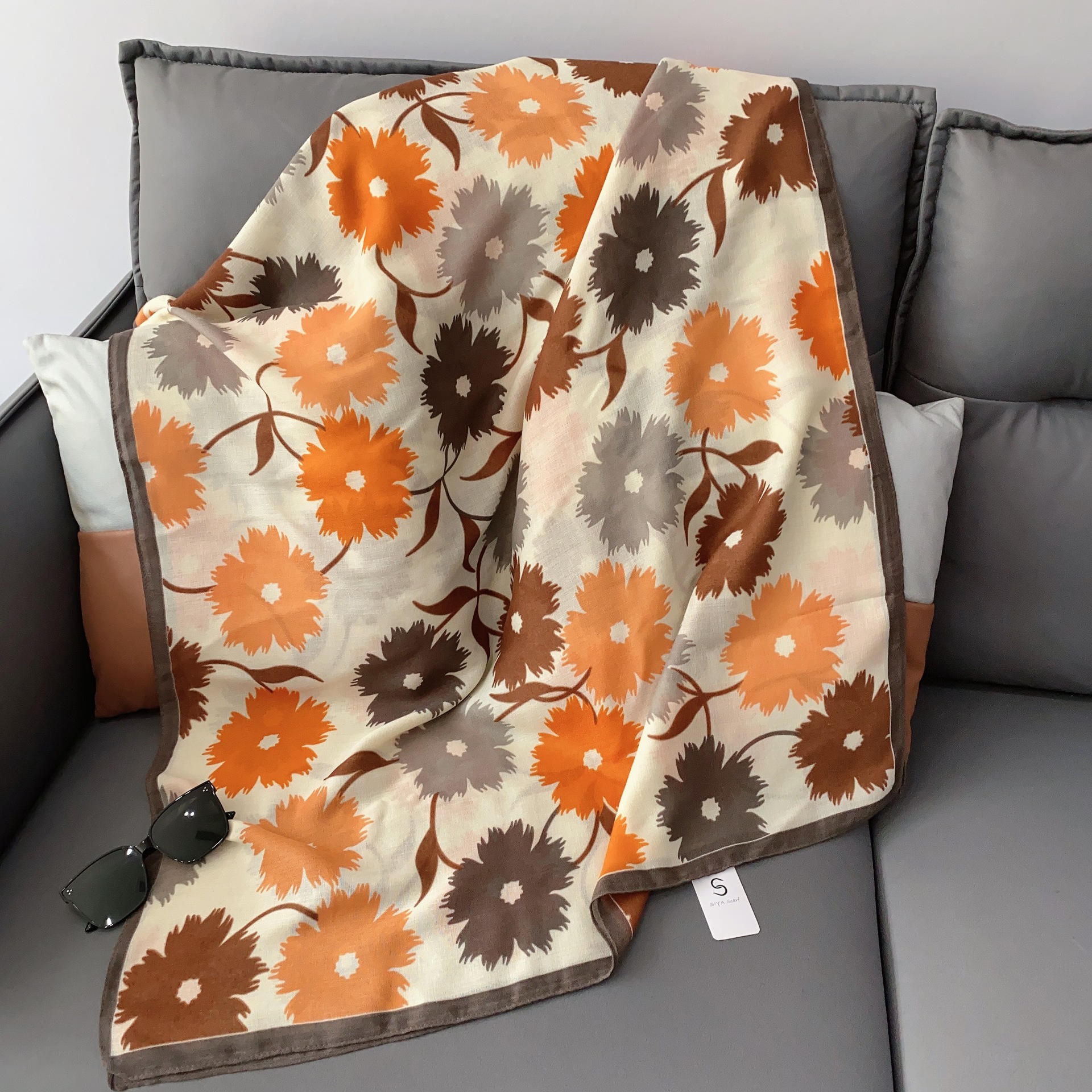 Bufanda floral de algodón y lino suave para mujer, nuevo estilo primavera y otoño 2024, bufanda de seda azul, chal largo versátil de moda para madres.