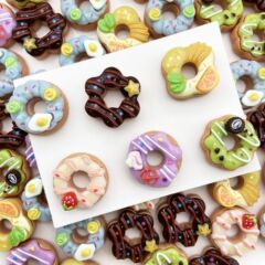 人気の食事シミュレーションドーナツアクセサリーdiyヘアクリップ耳飾りアクセサリーキーホルダー