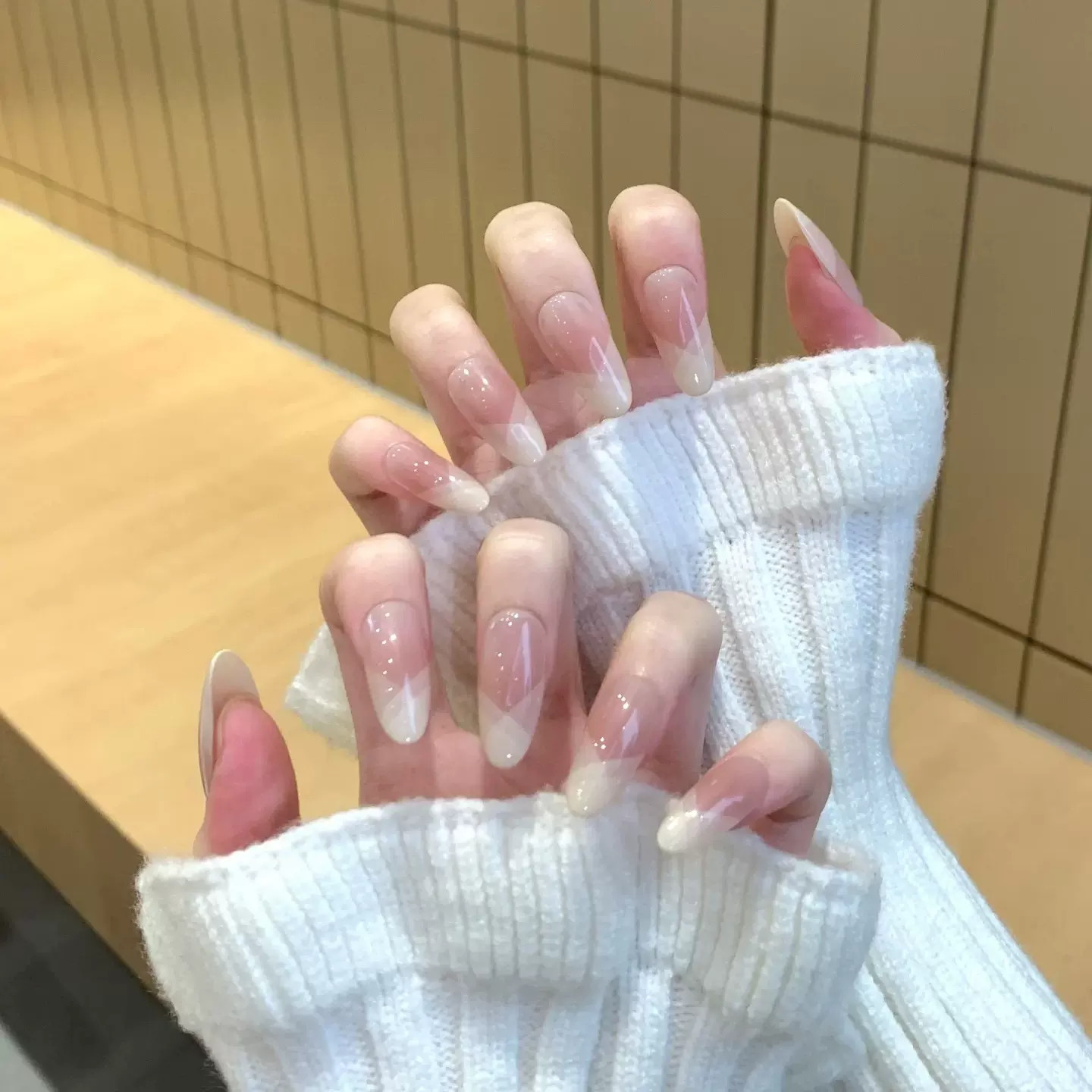 早春穿戴甲温柔显白简约法式腮红晕染美甲片成品可拆卸网红美甲贴