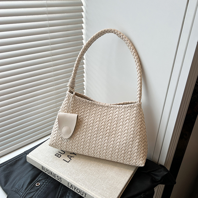 2025 New French Niche Elegant Handbag Luxury Fashion Woven Bag Minimalist Single Shoulder Underarm Baguette Bag - Thumbnail 8