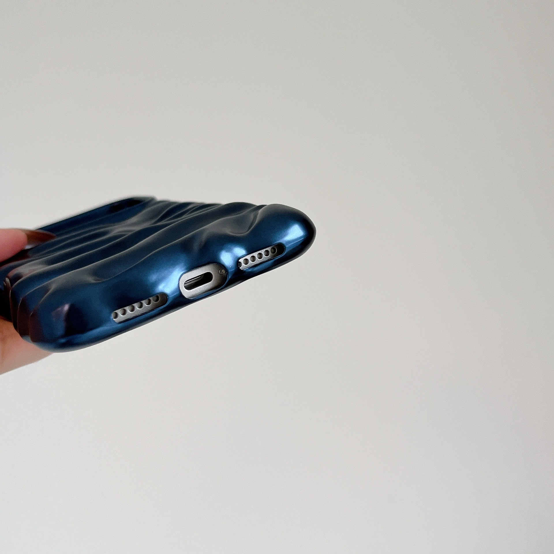 0300CE11-0DCB-4CF5-8A27-D93C1D