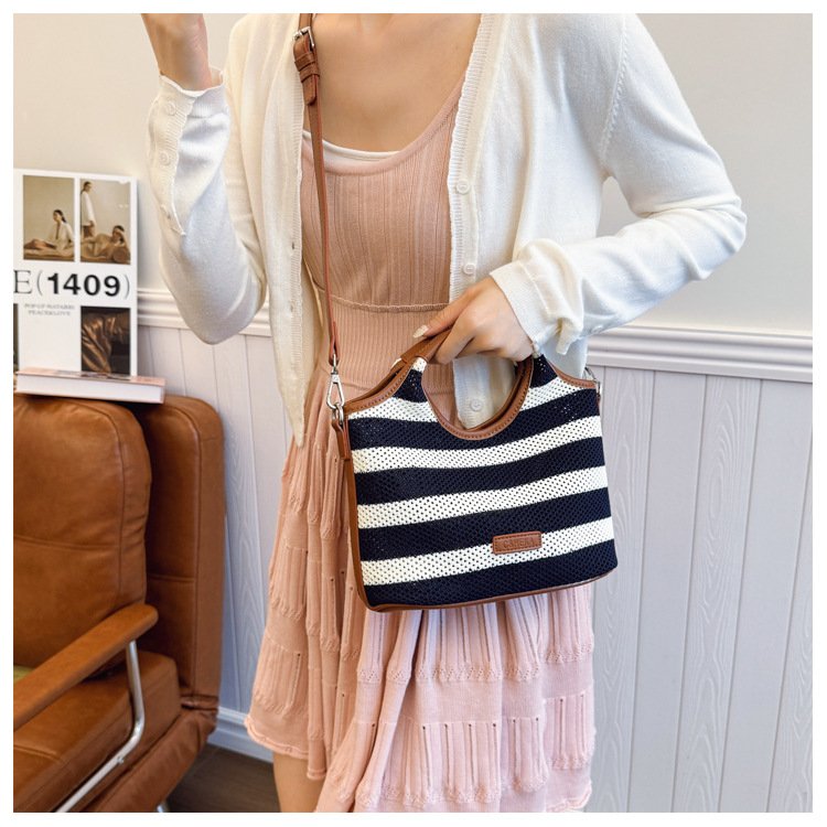 Korean style laid-back and relaxed tote bag 2025 new summer versatile woven and pieced large-capacity single-shoulder bag undefined