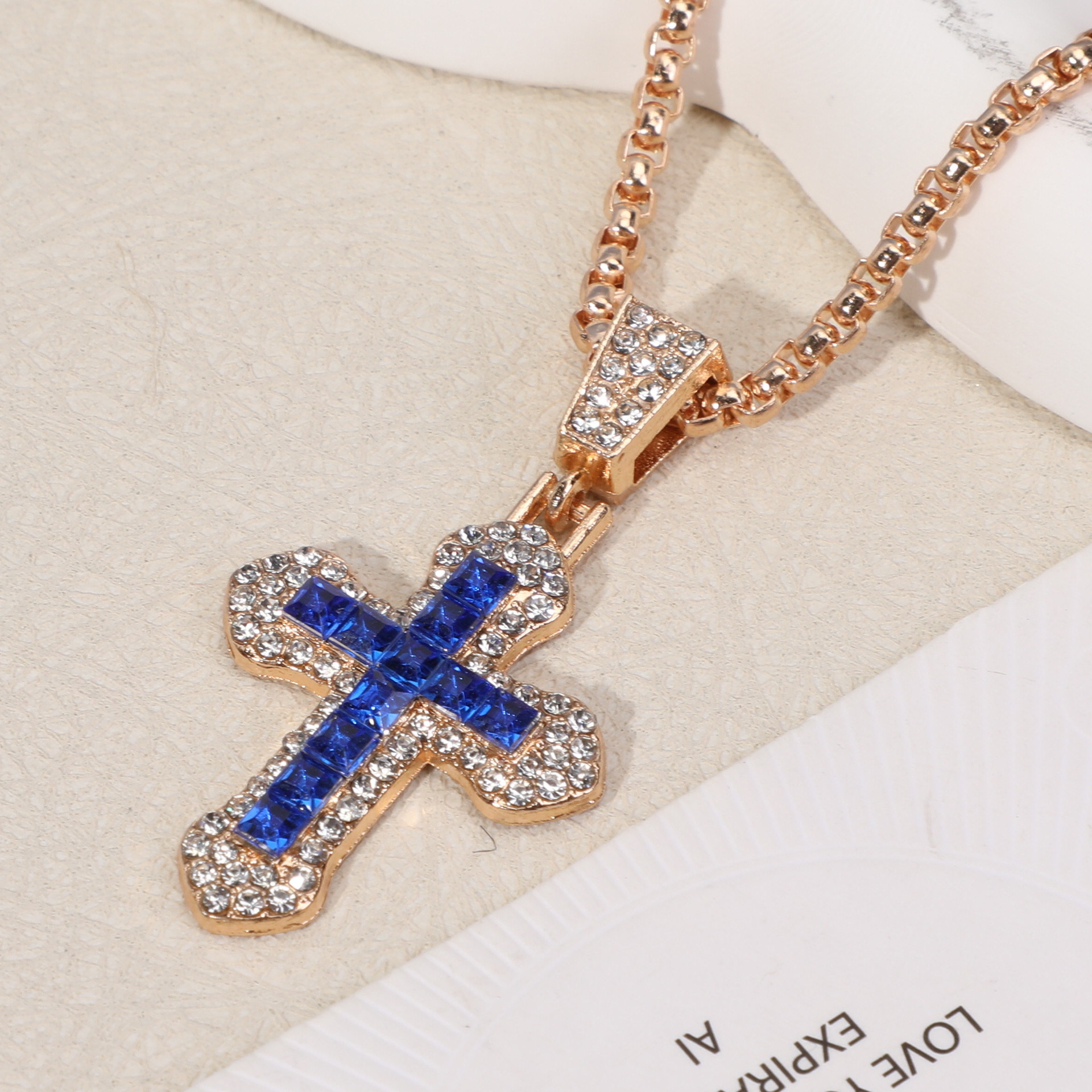 Blue pendant gold chain